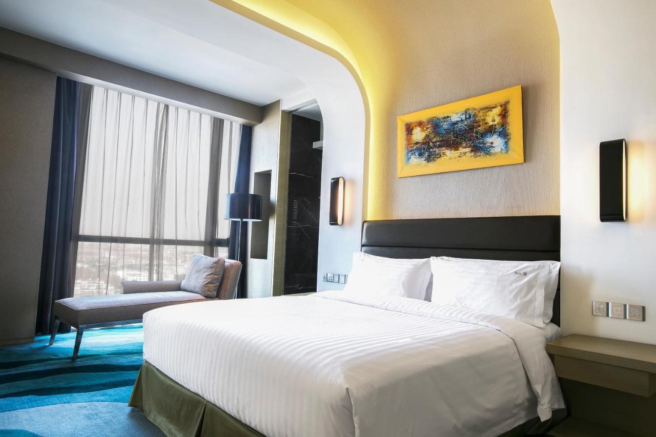 Holiday Inn Shanghai Songjiang By Ihg - Miaoqian Street Exterior photo