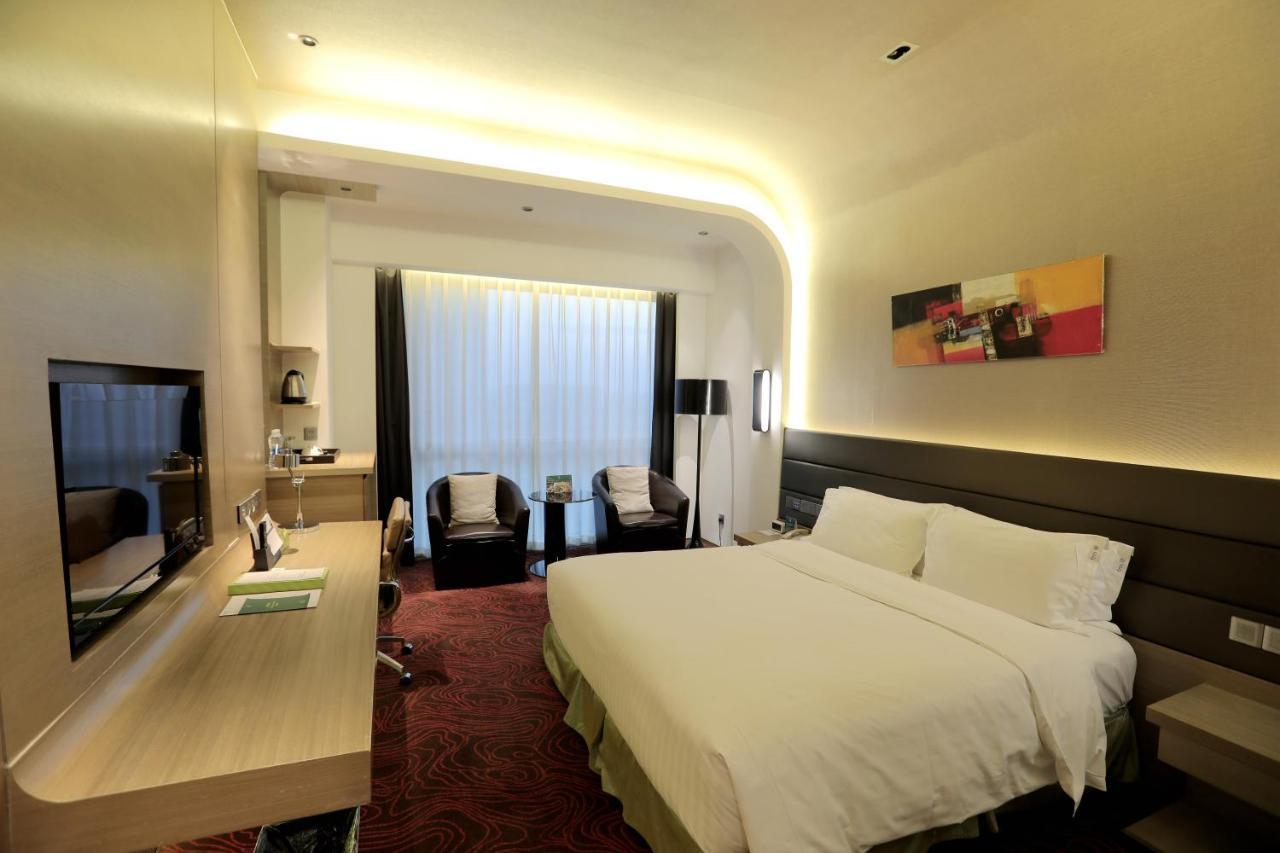 Holiday Inn Shanghai Songjiang By Ihg - Miaoqian Street Exterior photo
