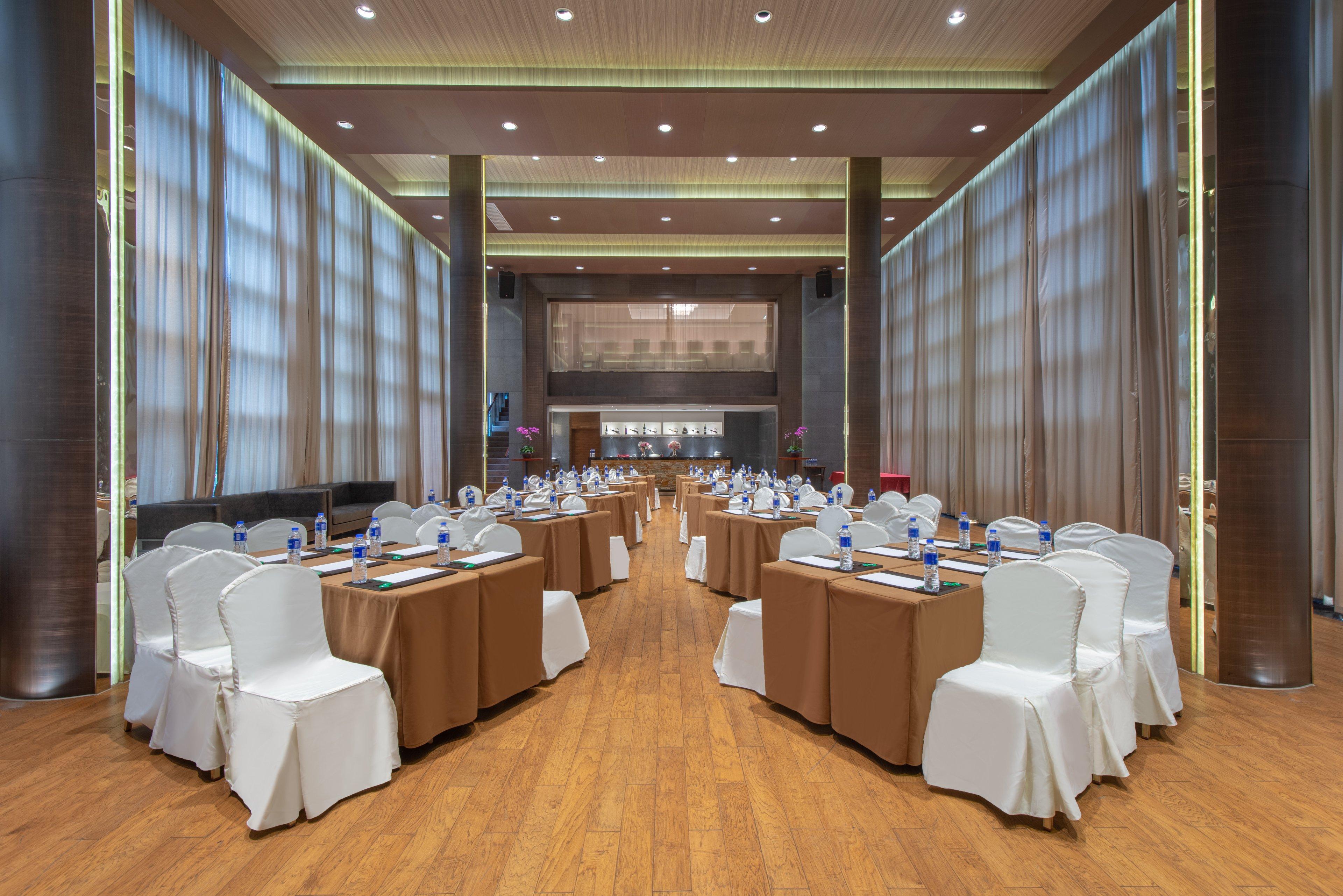 Holiday Inn Shanghai Songjiang By Ihg - Miaoqian Street Exterior photo