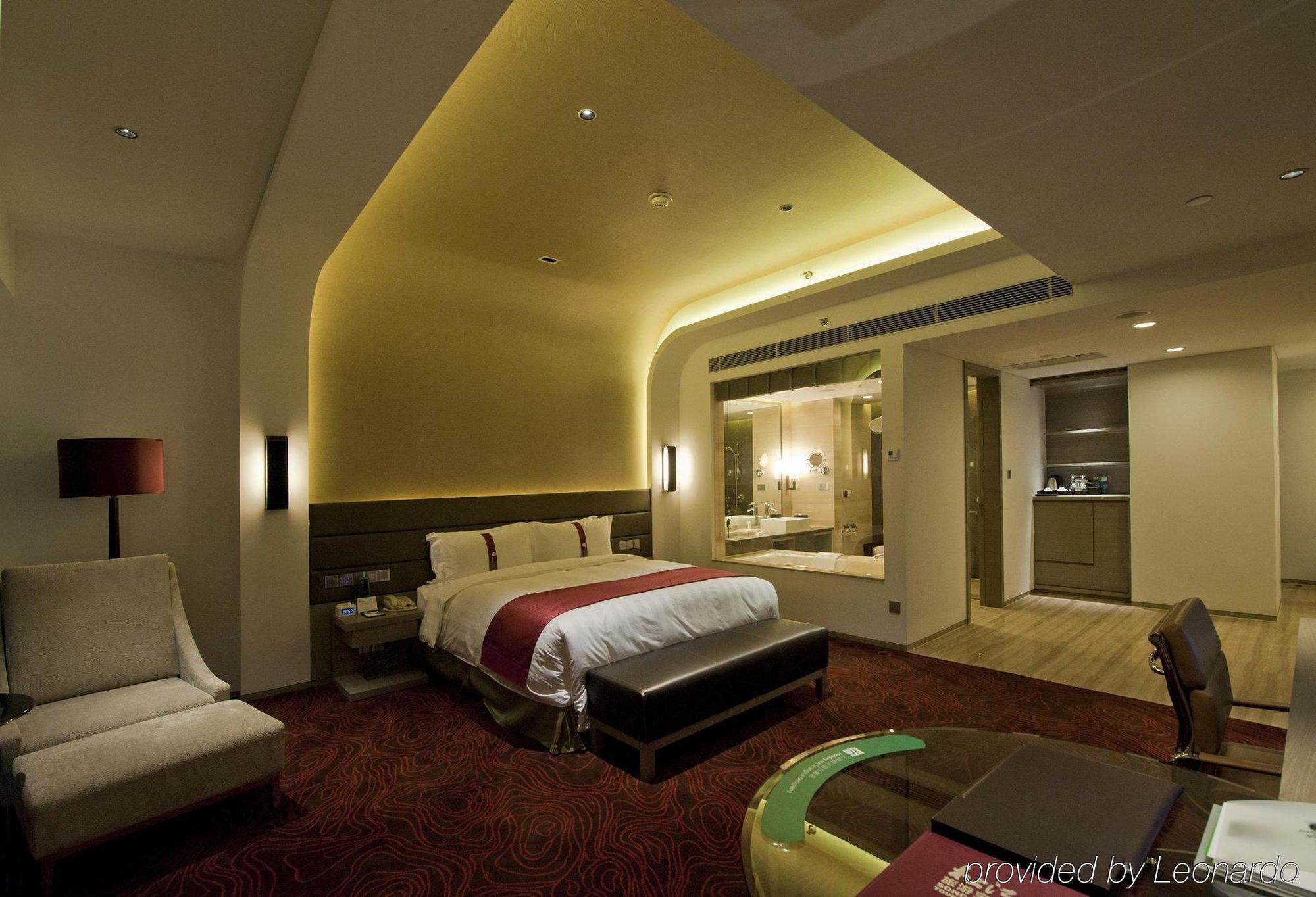 Holiday Inn Shanghai Songjiang By Ihg - Miaoqian Street Room photo