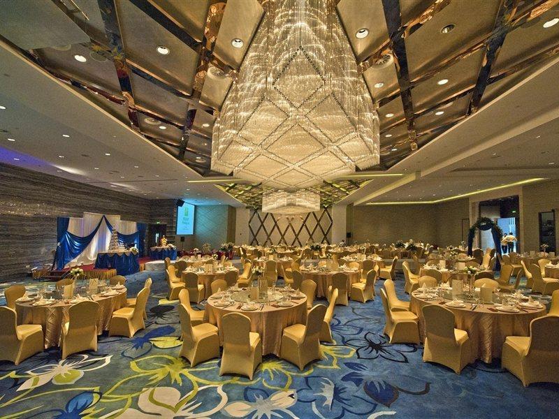 Holiday Inn Shanghai Songjiang By Ihg - Miaoqian Street Restaurant photo